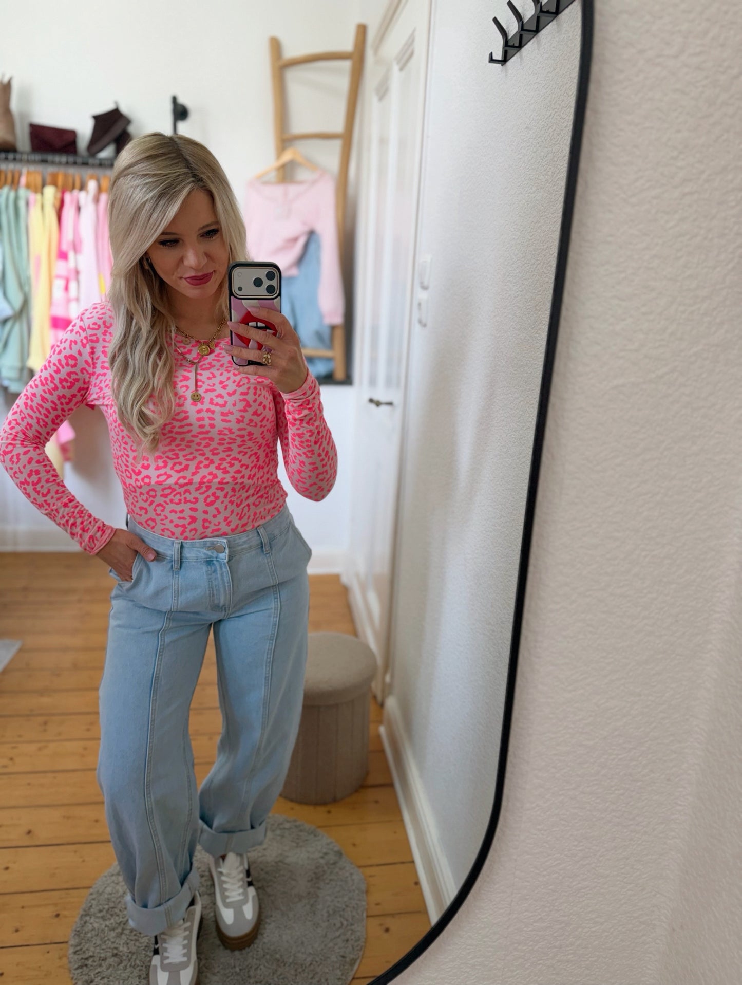 Longsleeve „Leo meets neon“