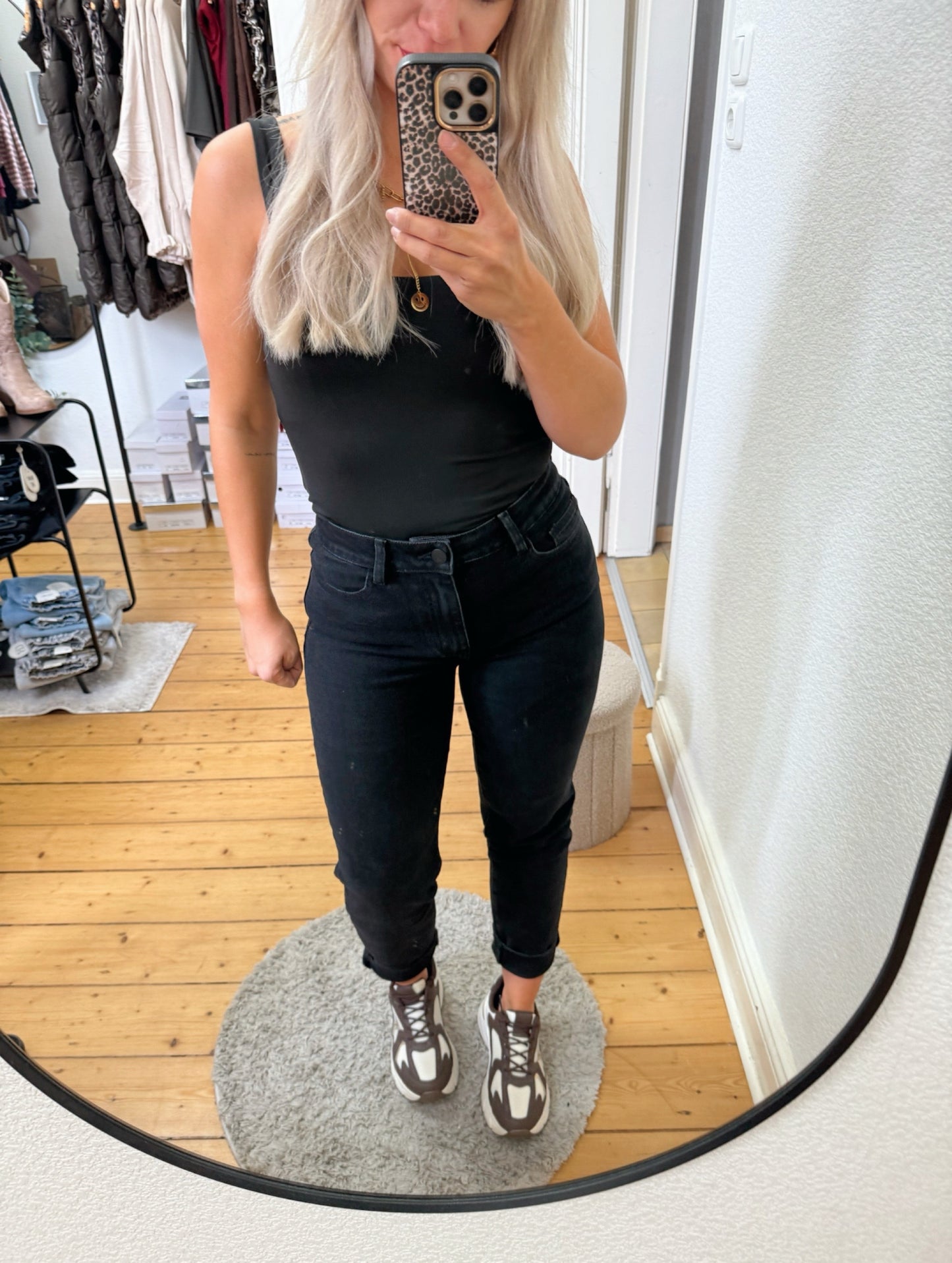 Mom Jeans in schwarz