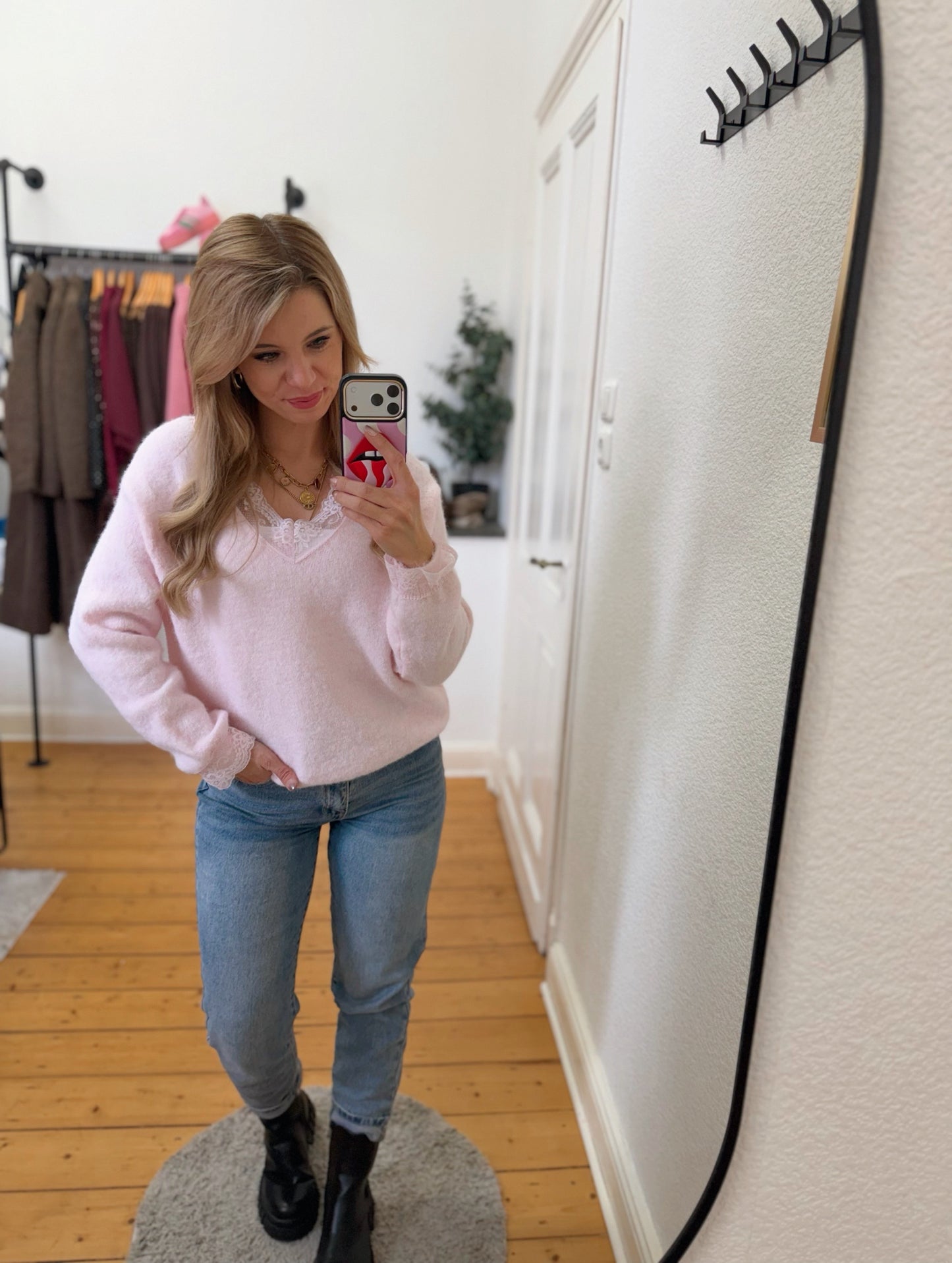 Pullover mit spitze