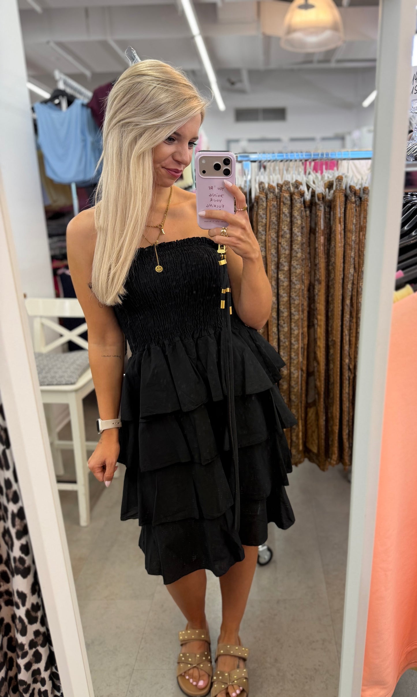 Kleid mit Volants (VORBESTELLUNG)