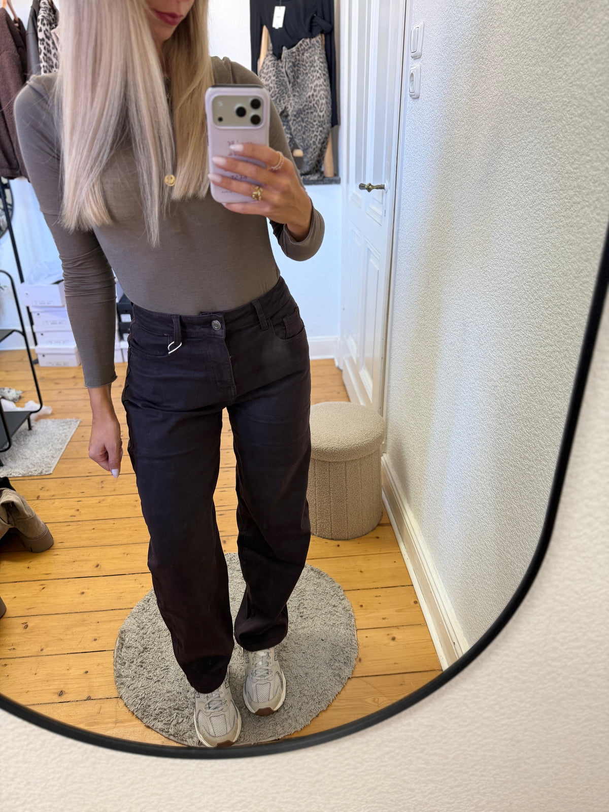 Ballon Jeans in dunkel braun