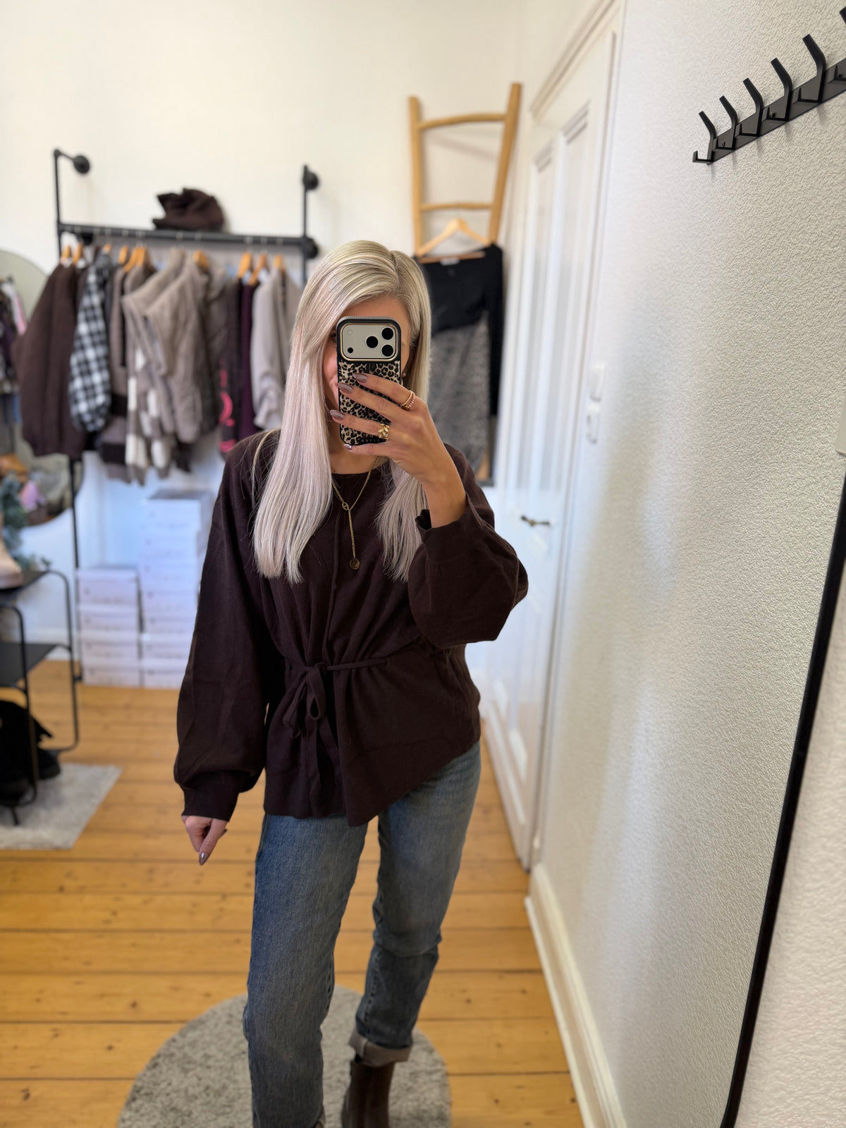 Pullover mit Schößchen