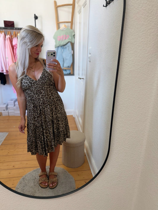 Kleid kurz mit Leoprint