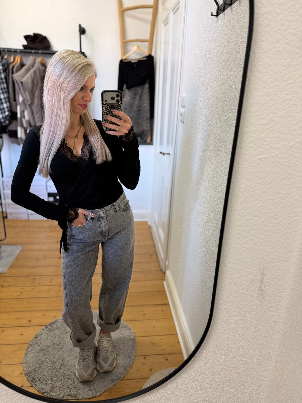 Ballon Leoprint Jeans in grau