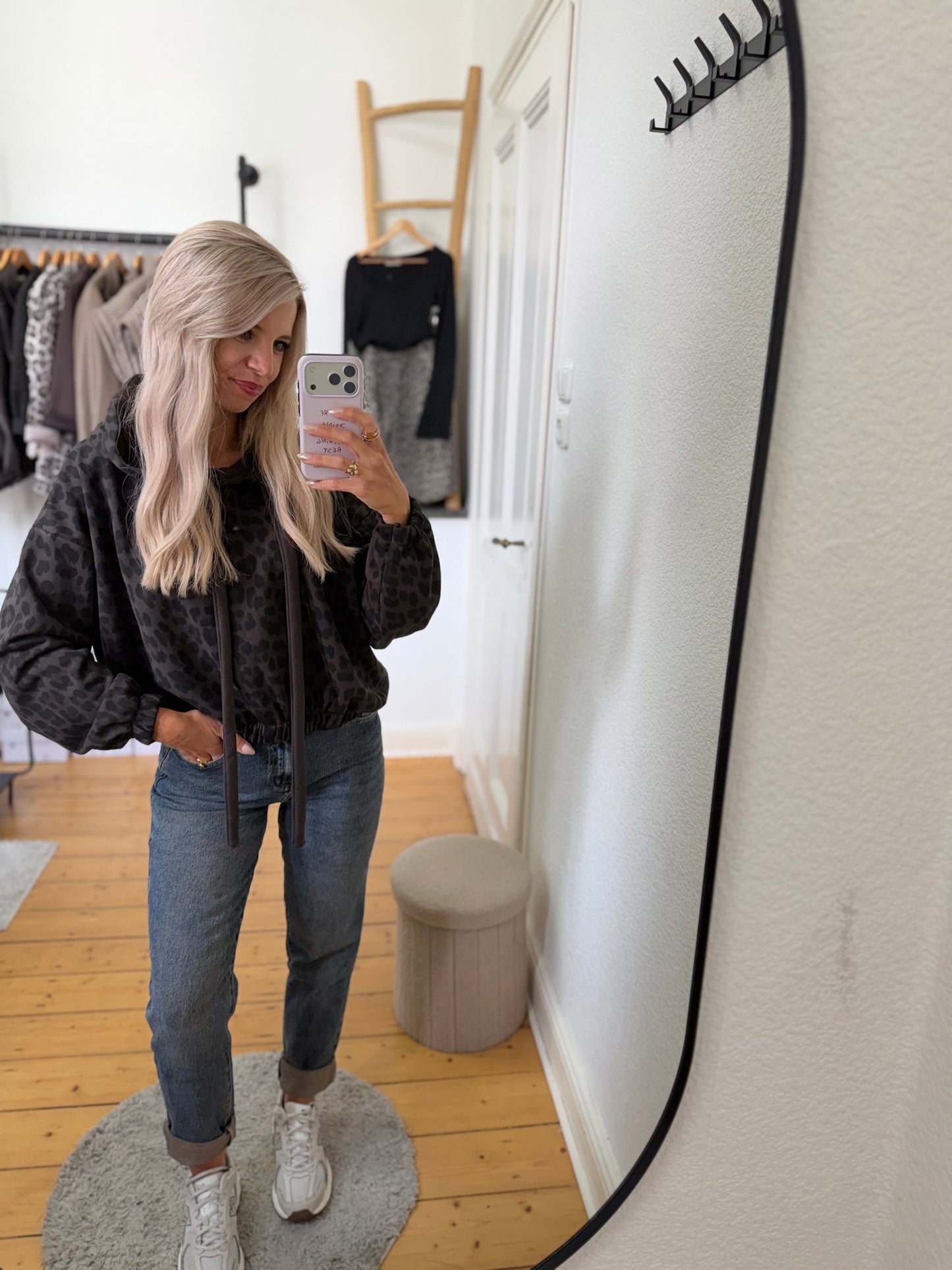 Leoprint cropped sweater