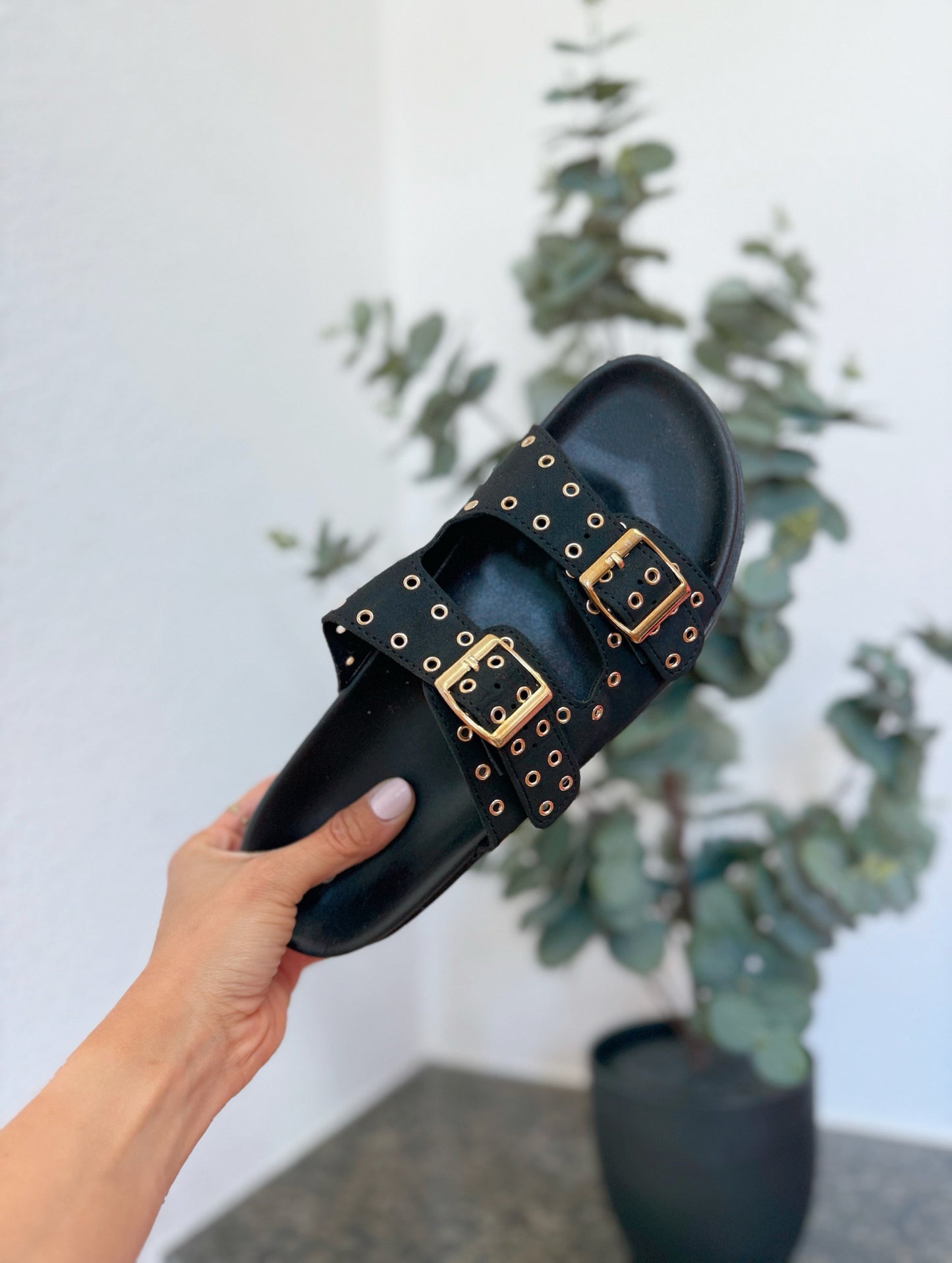 Pantolette „Rivet“