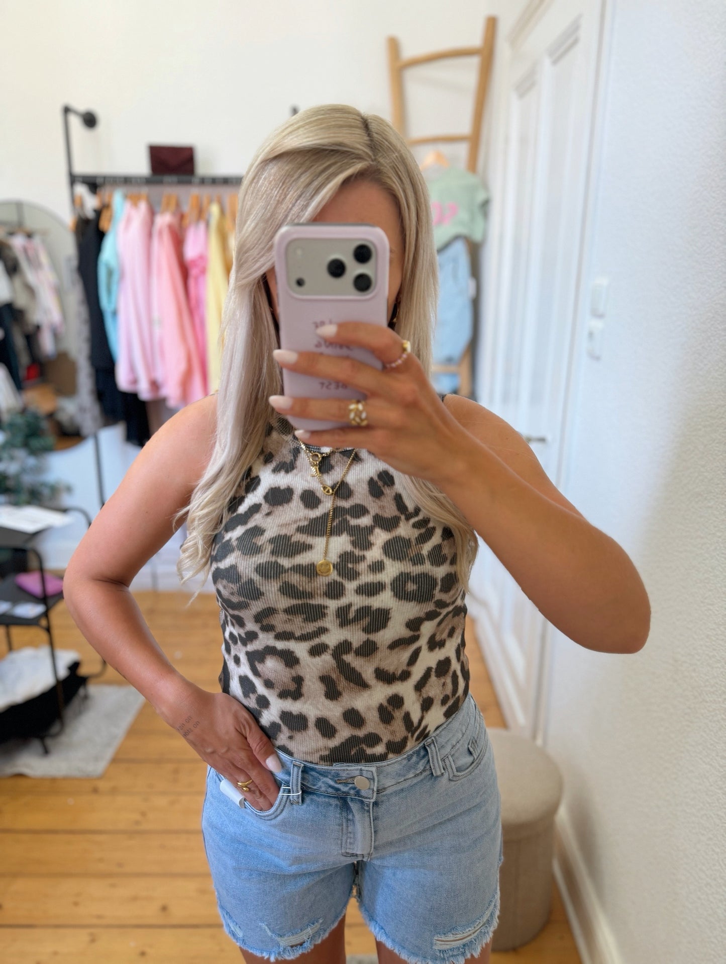 Leoprint top