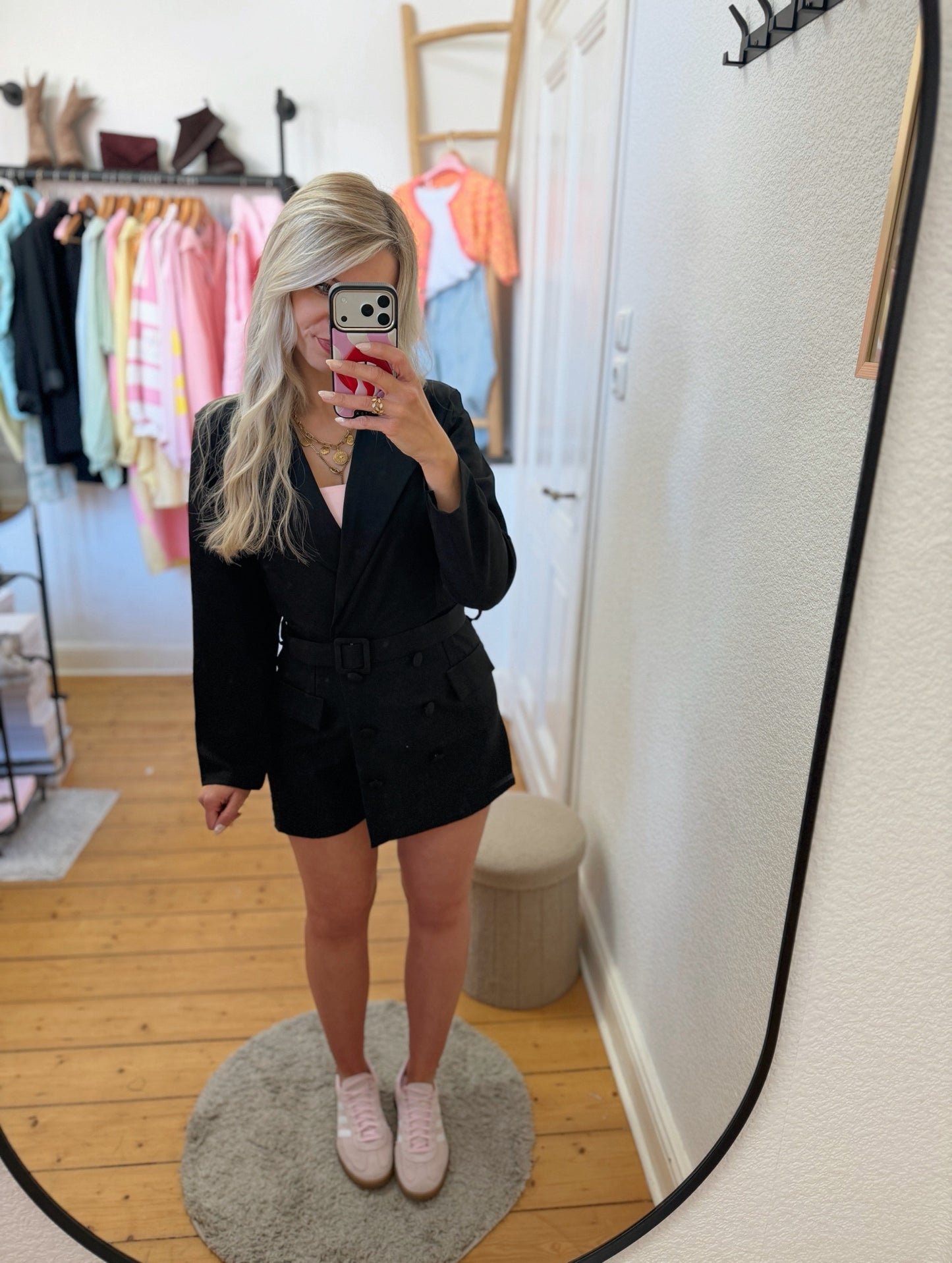 Jumpsuit „looks like a dress“