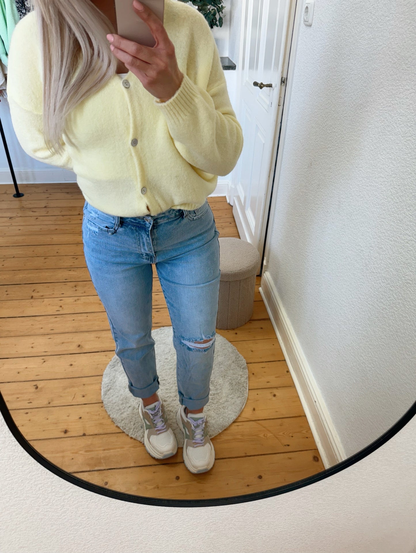 Mom Jeans mit Details