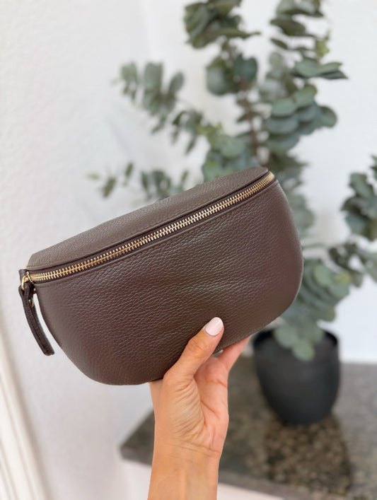 Crossbody Tasche mit goldenen Ösen