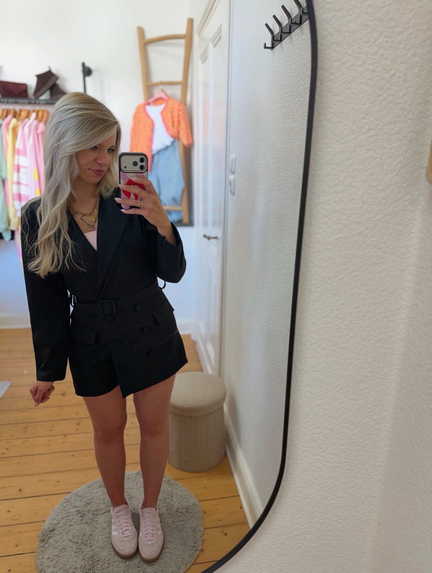 Jumpsuit „looks like a dress“