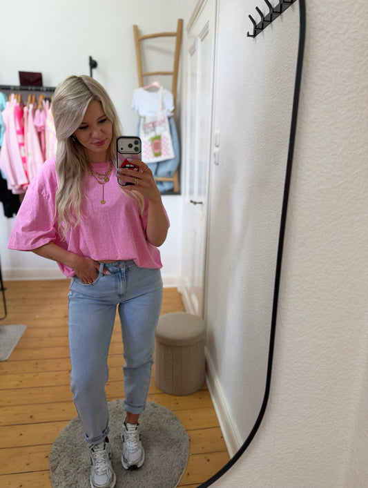 T-shirt „Pretty pink in Leo“