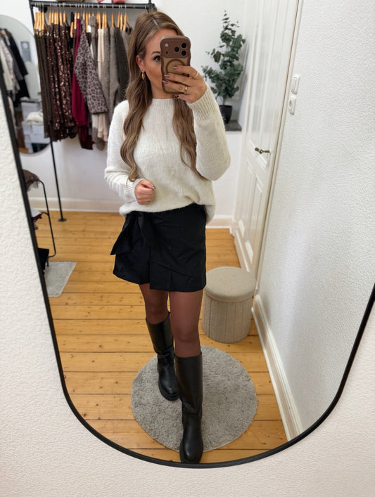 Skort mit Schleife