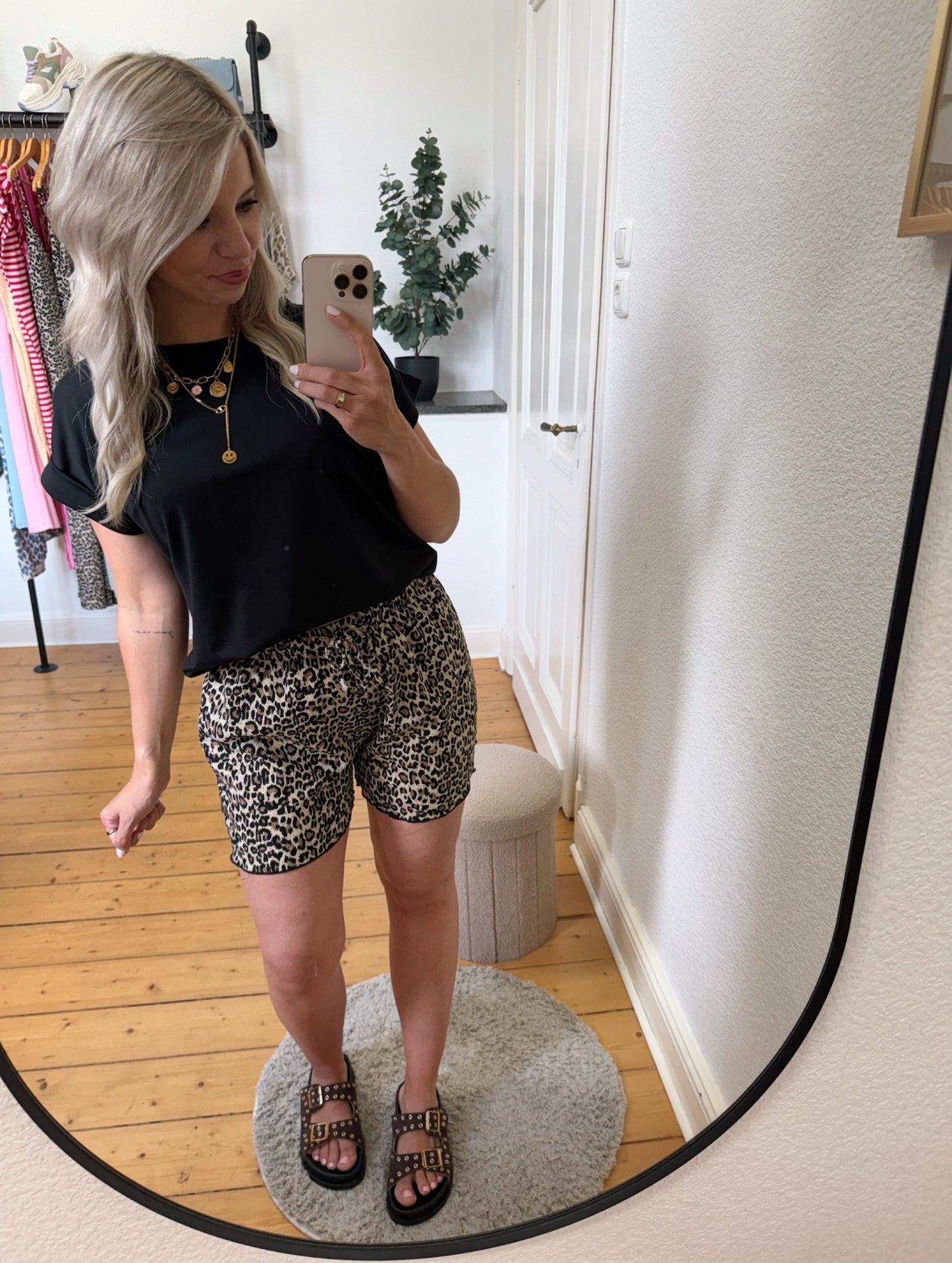 Krepp Shorts Leoprint