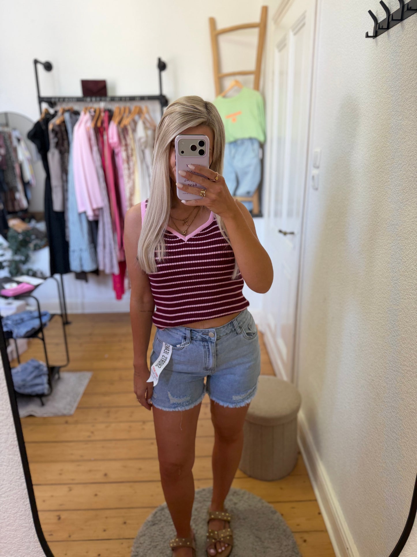 Top stripes